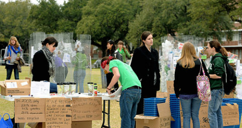 Picture of student businesses from http://www.flickr.com/photos/tulanesally/5431654949/